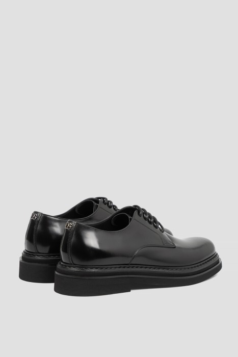 Товар черного цвета с внутренней стороны