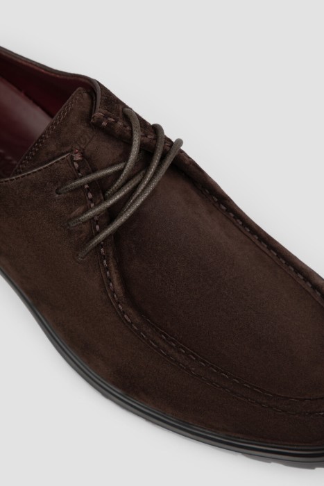 Товар коричневого цвета с внутренней стороны