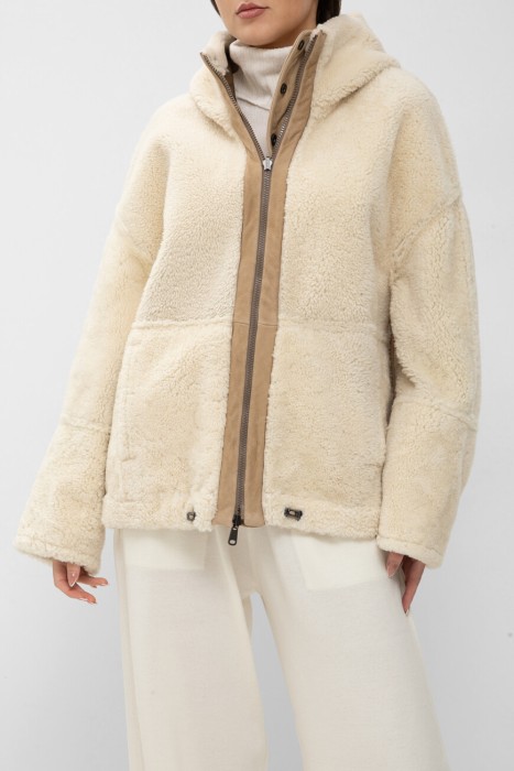 Продукция для женщин фото