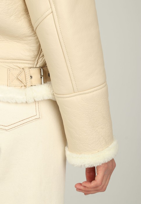 Продукция для женщин фото