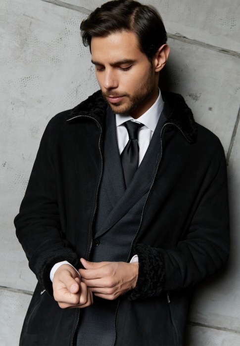 дубленка  из проверенных материалов спереди