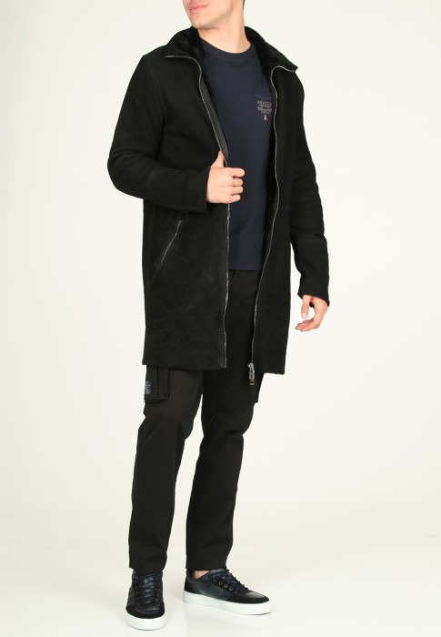 дубленка  для взрослого возраста с изнаночной стороны