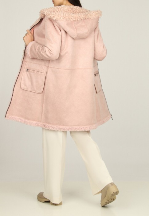 Товар розового цвета с внутренней стороны