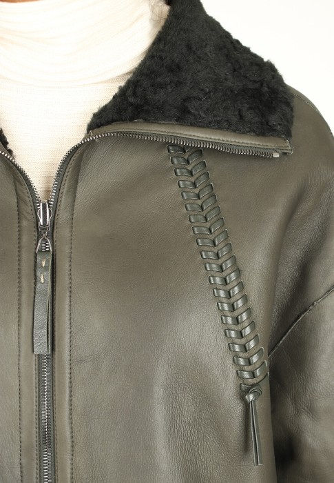 дубленка  универсального стиля с лицевой стороны