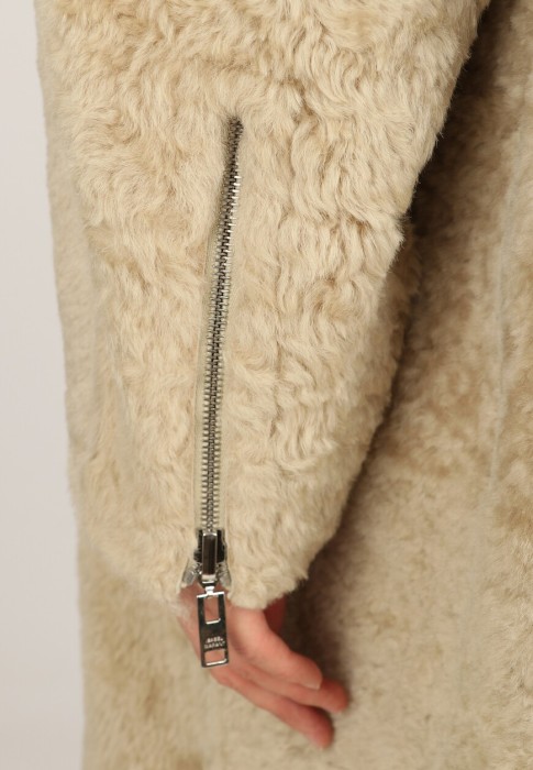 дубленка  универсального стиля с лицевой стороны