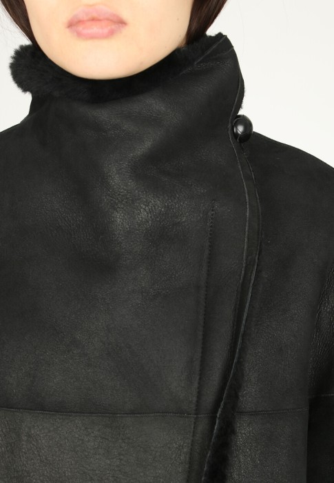 дубленка  из проверенных материалов спереди