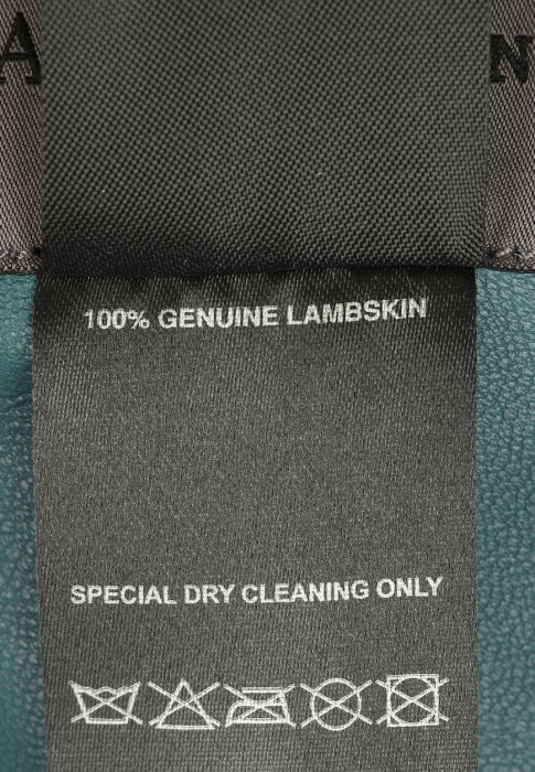 дубленка  универсального стиля с лицевой стороны