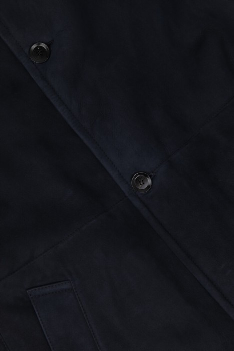 дубленка  для взрослого возраста с изнаночной стороны