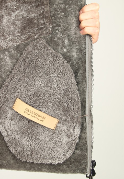 дубленка  из проверенных материалов спереди