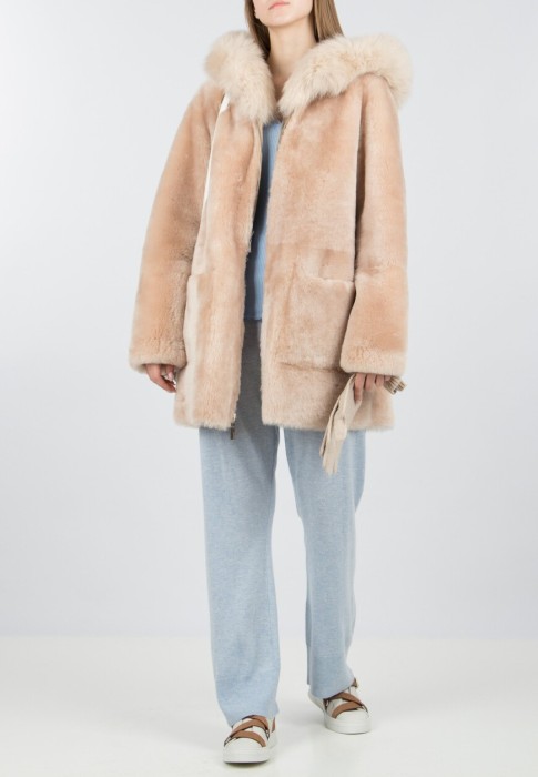 дубленка  из проверенных материалов спереди