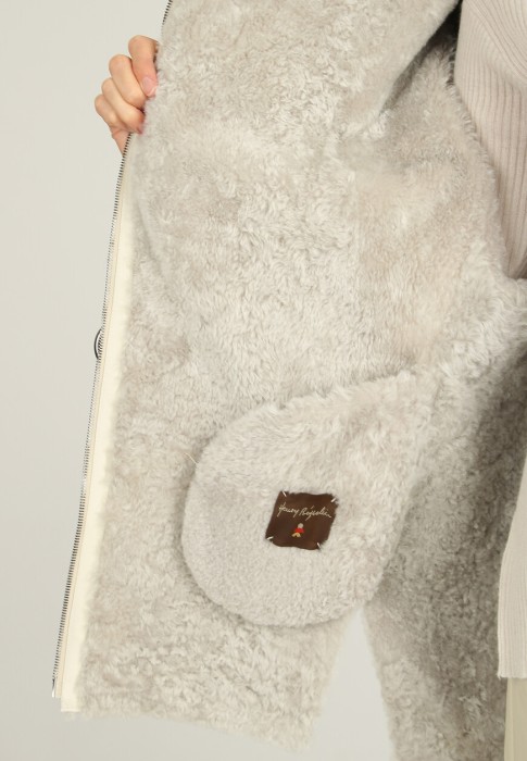 дубленка  из проверенных материалов спереди