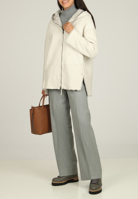 дубленка  по цене 279230 руб вид справа