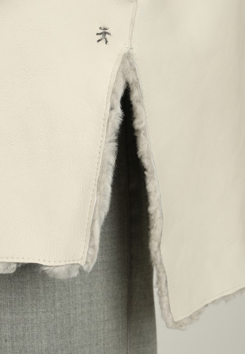 дубленка  универсального стиля с лицевой стороны