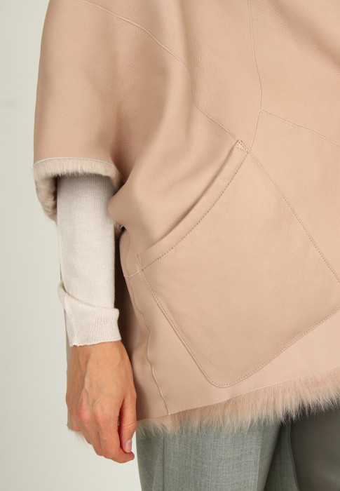 дубленка  универсального стиля с лицевой стороны