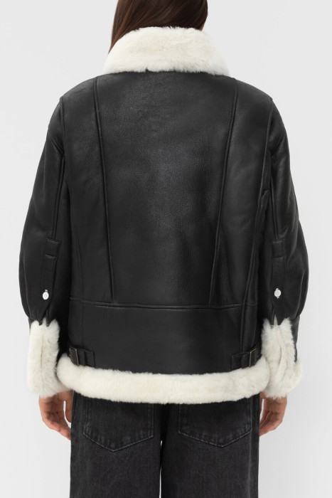 дубленка  от бренда loewe вид слева