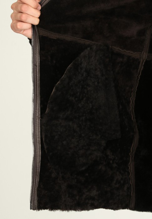 дубленка  для взрослого возраста с изнаночной стороны