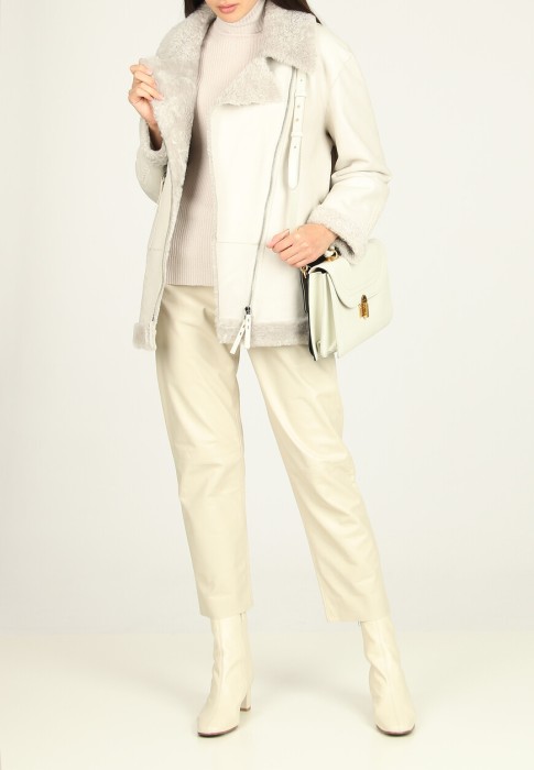 дубленка  по цене 292460 руб вид справа