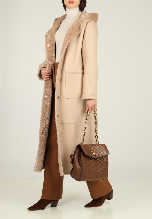 дубленка  из проверенных материалов спереди