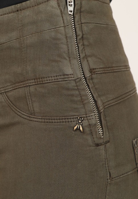 Товар серого цвета с внутренней стороны