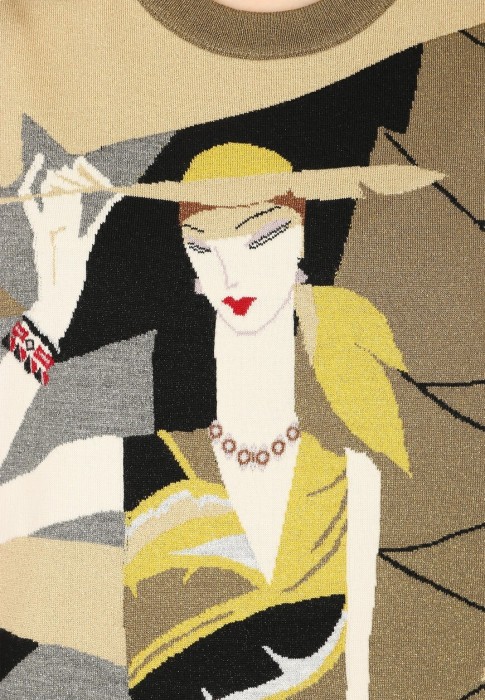 Товар зеленого цвета с внутренней стороны