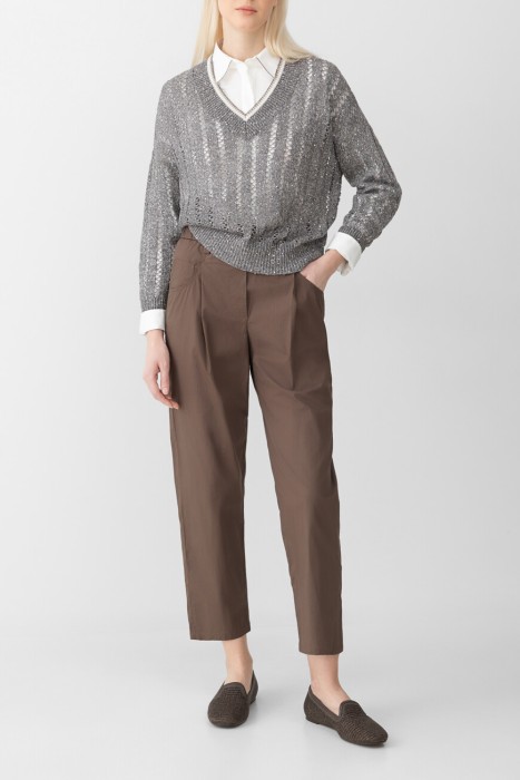 Товар серого цвета с внутренней стороны