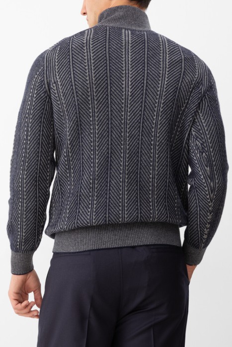джемпер  модель vanisé chevron от бренда brunello cucinelli вид слева