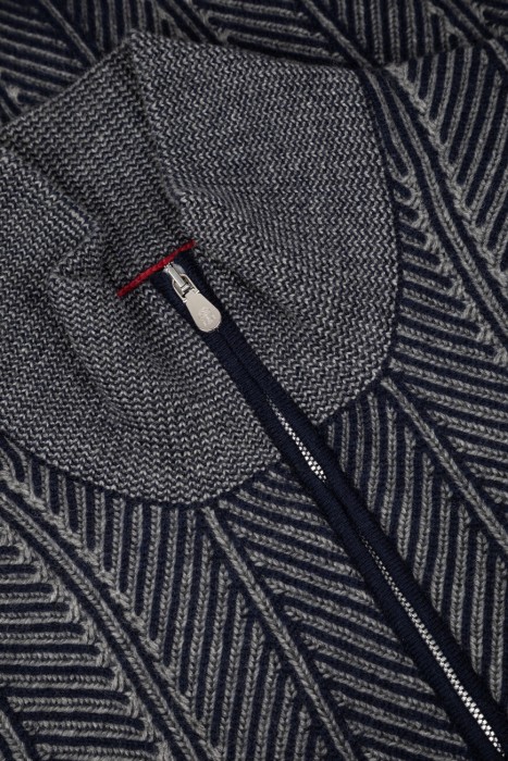 джемпер  модель vanisé chevron из кашемира спереди