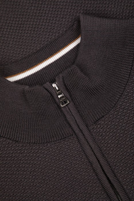 джемпер  из шерсти спереди