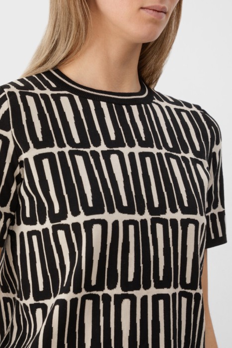 джемпер  из италии вид сбоку