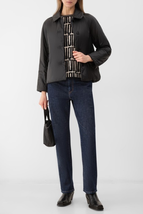 Товар разноцветного цвета с внутренней стороны