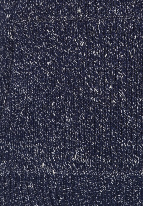 Товар синего цвета с внутренней стороны