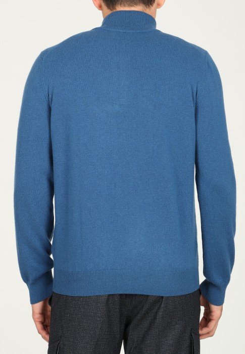 джемпер  из италии вид сбоку