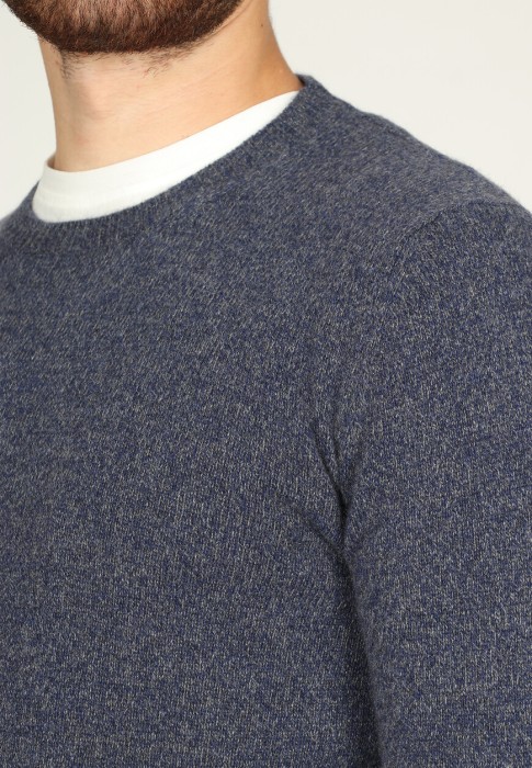 Товар синего цвета с внутренней стороны