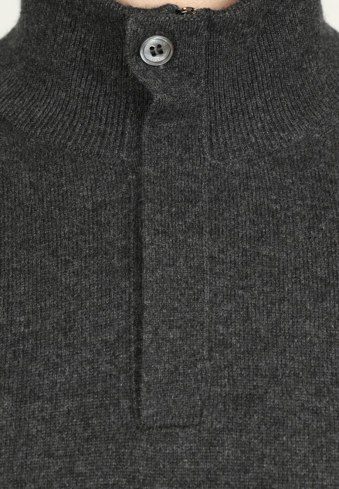 джемпер  из проверенных материалов спереди