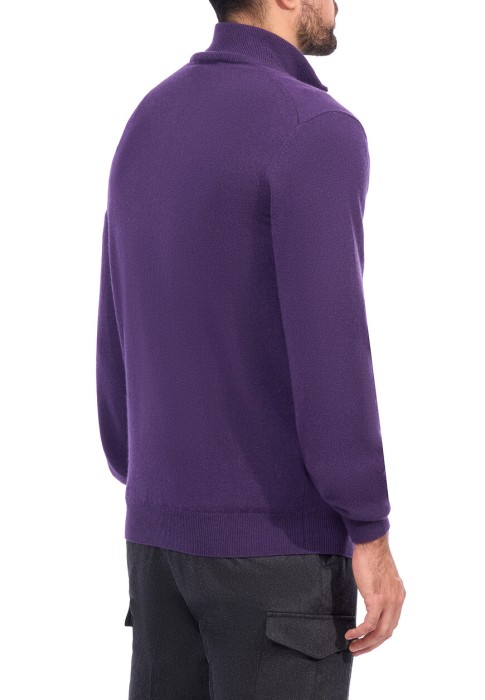 Товар фиолетового цвета с внутренней стороны