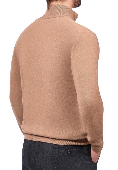 джемпер  из италии вид сбоку