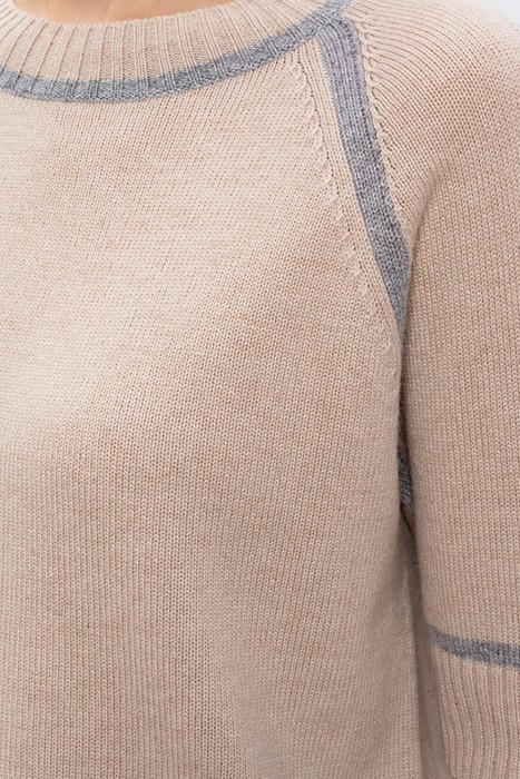 джемпер  из италии вид сбоку