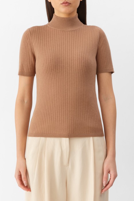 Товар с артикулом JANGY 2526366081 009 вид сзади