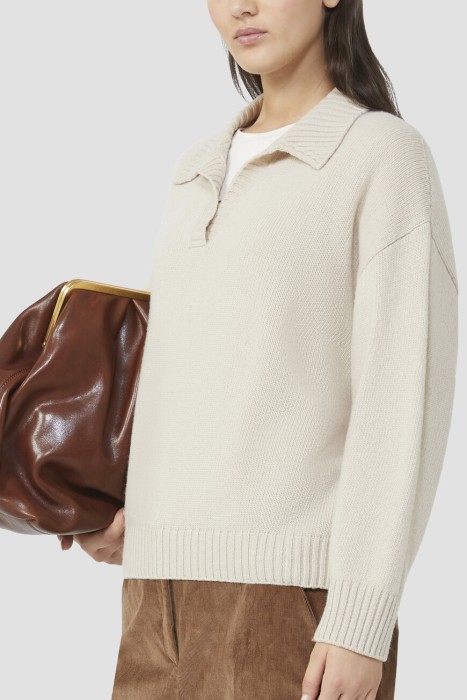 джемпер  из италии вид сбоку