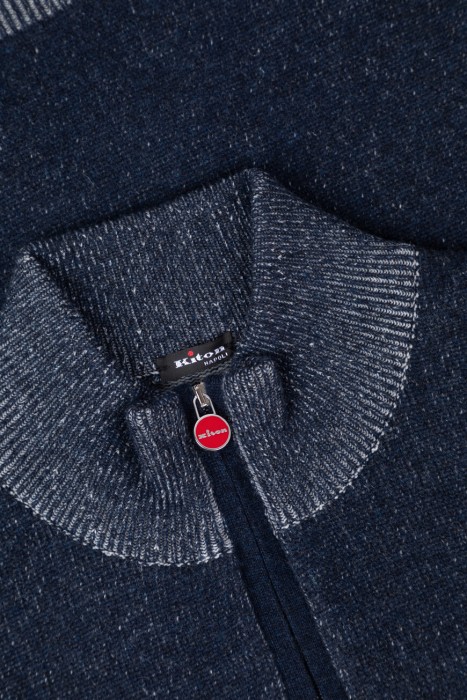 джемпер  из кашемира спереди