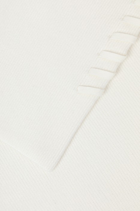 джемпер  повседневного стиля с лицевой стороны