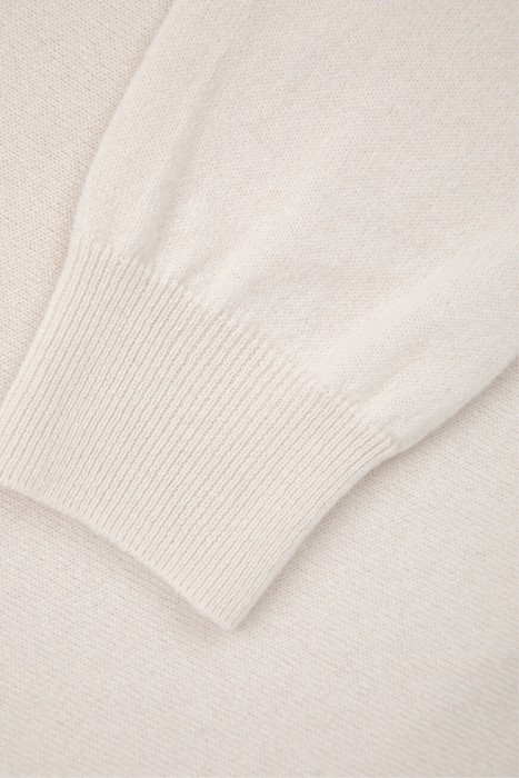 джемпер  универсального стиля с лицевой стороны