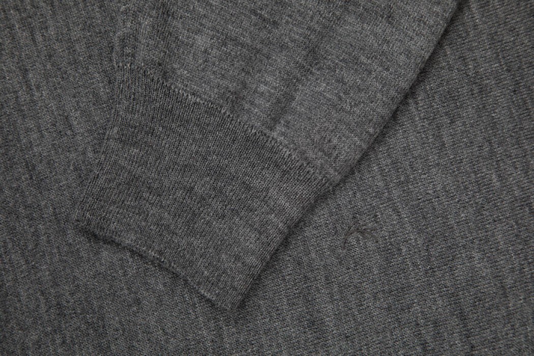 джемпер  из америки вид сбоку