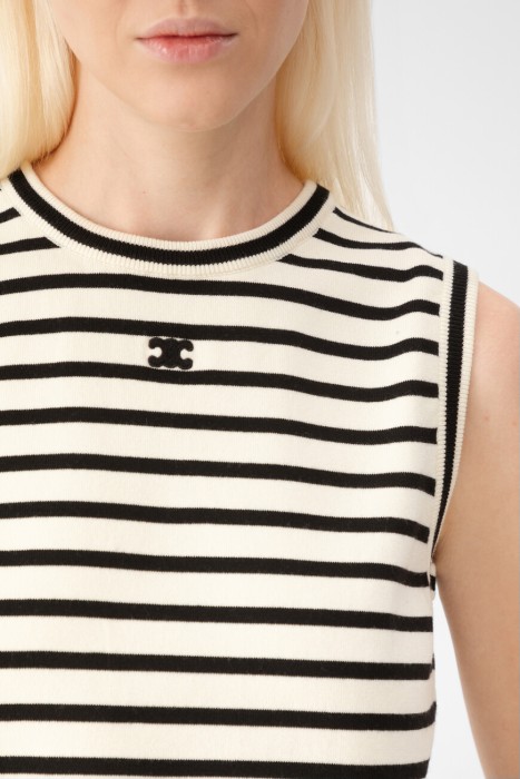 джемпер  из франции вид сбоку