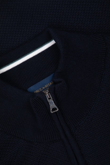 джемпер  из шерсти спереди