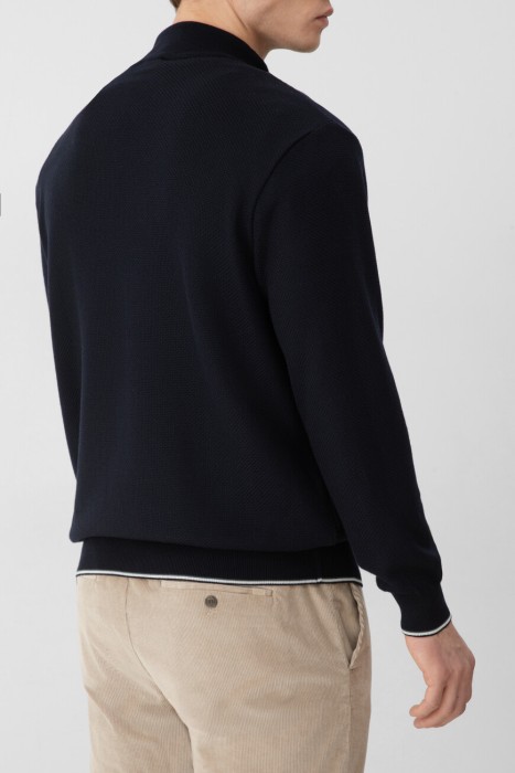 джемпер  по цене 70800 руб вид справа