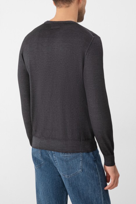 джемпер  по цене 74400 руб вид справа