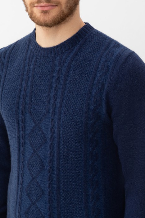 джемпер  из италии вид сбоку