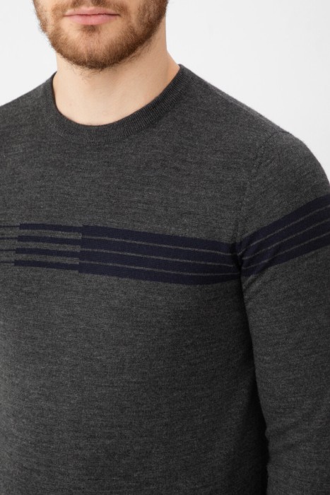 джемпер  из италии вид сбоку