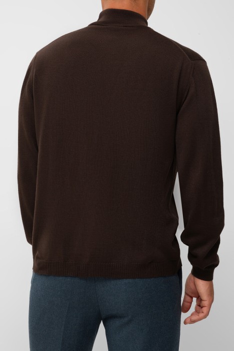 джемпер  по цене 10800 руб вид справа